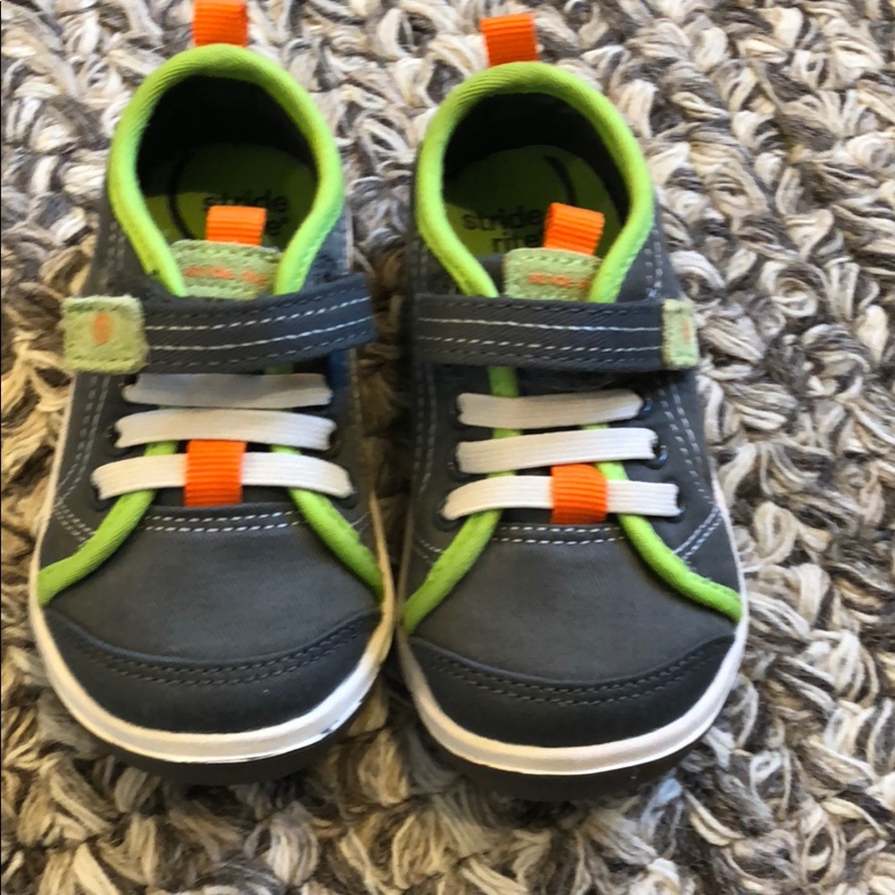 Stride Rite Dakota shoes - size 5.5